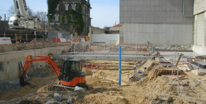 Construction of Global Switch Data Centre near Paris